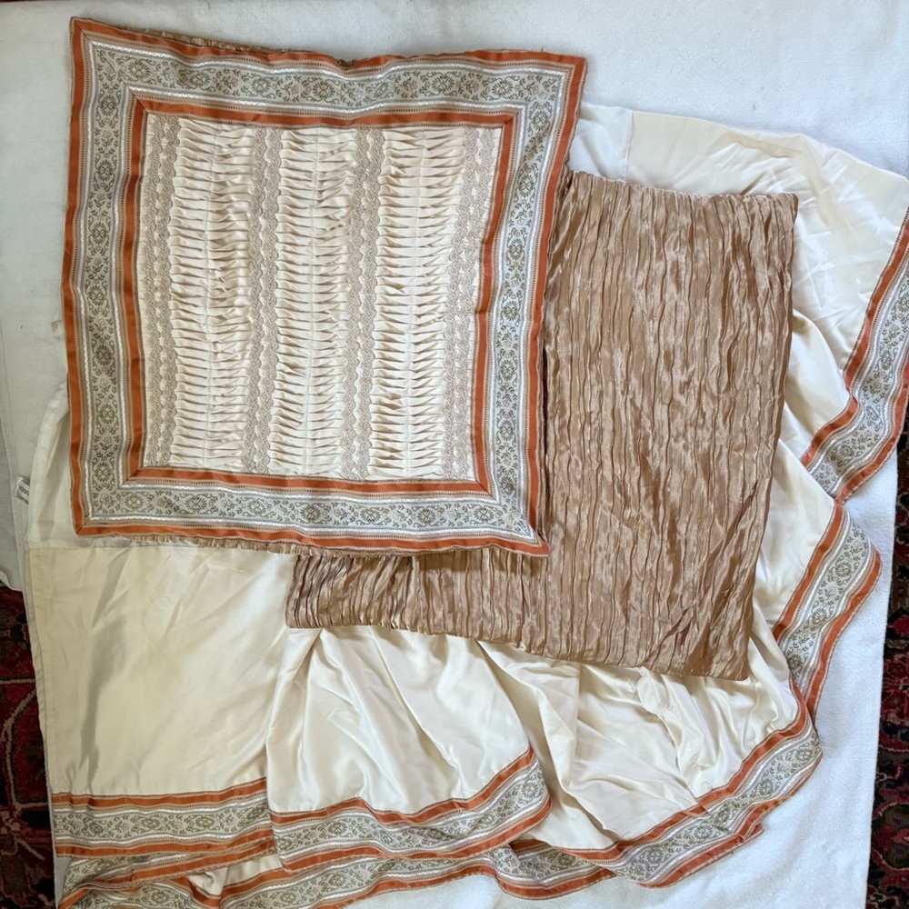 Croscill Juniper Ivory Euro Shams Reversible Gold matching Queen Dust Ruffle - Picture 4 of 9